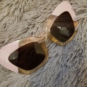 Free People Accessories - Free People Extreme Cat eye sunglasses Free People Accessories - Free People Extreme Cat eye sunglasses